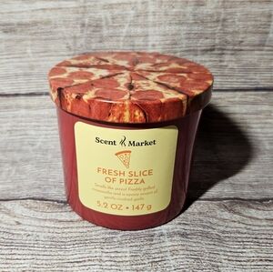 Fresh slice of pizza scented 5.2 oz candle